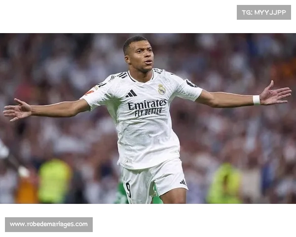 姆巴佩领衔皇马新阵容启程训练 新一代银河战舰崛起在即 姆巴佩领衔皇马新阵容启程训练 新一代银河战舰崛起在即