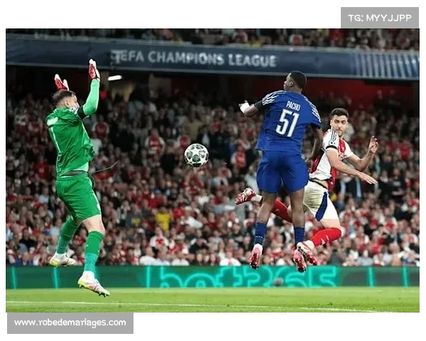 曼城自五月起追逐多纳鲁马 拜仁即将报价引发关注 曼城自五月起追逐多纳鲁马 拜仁即将报价引发关注